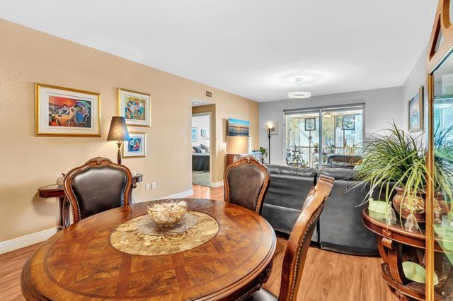 7727 Southampton Terrace 202, Tamarac, FL 33321