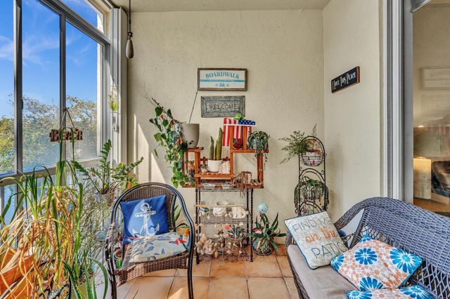 7727 Southampton Terrace 202, Tamarac, FL 33321