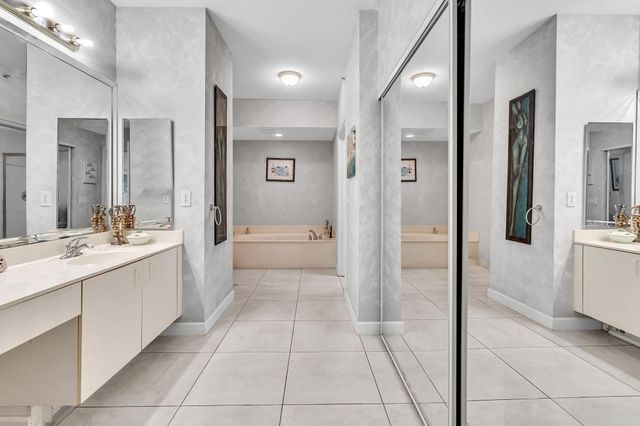 7727 Southampton Terrace 202, Tamarac, FL 33321