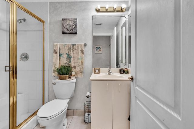 7727 Southampton Terrace 202, Tamarac, FL 33321