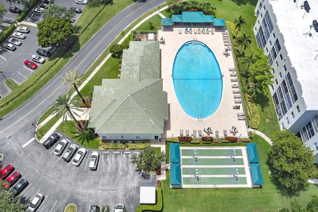 7727 Southampton Terrace 202, Tamarac, FL 33321