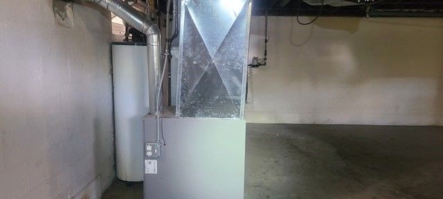 403 Clyde Avenue, Calumet City, IL 60409