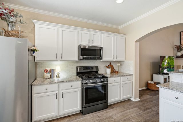 26810 Spiral Canyon, San Antonio, TX 78261