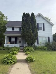 404 Prairie Street, Mauston, WI 53948