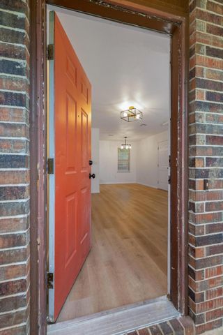 607 E 4th Place, Grove, OK 74344