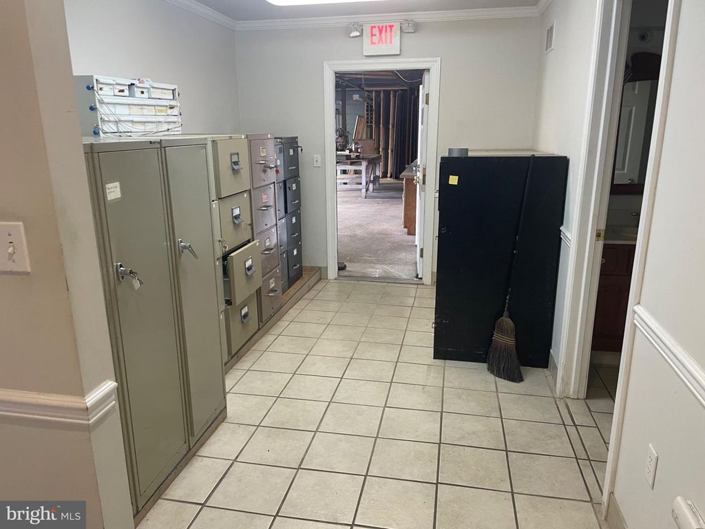 915 PENNSYLVANIA AVE, TRENTON, NJ 08638 — photo 3