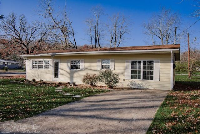 5 S Pollard Avenue, Fayetteville, AR 72701