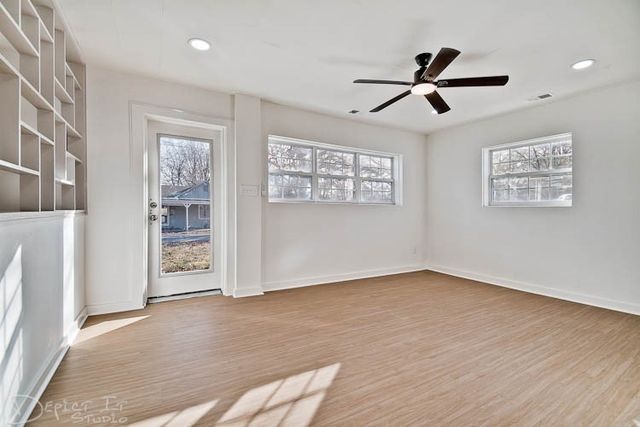 5 S Pollard Avenue, Fayetteville, AR 72701