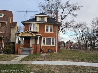 64 Glendale Street, Highland Park, MI 48203