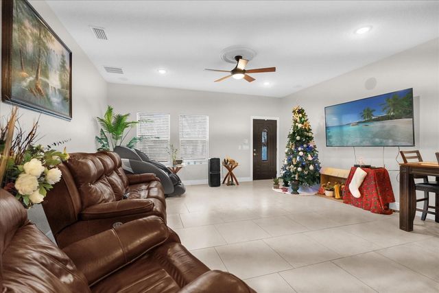 705 LENOX PLACE, Kissimmee, FL 34758
