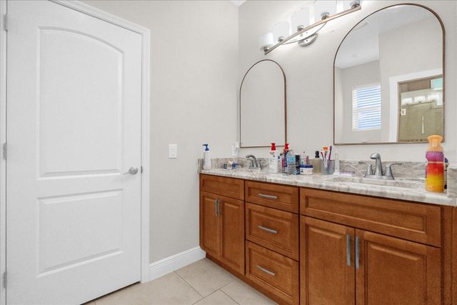 705 LENOX PLACE, Kissimmee, FL 34758