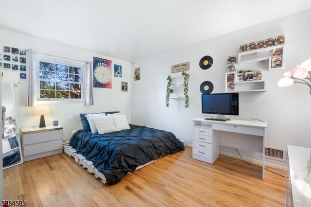 2 S Audlen Ter, Springfield Twp., NJ 07081