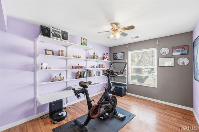 978 Windstream Drive 39, St Peters, MO 63376