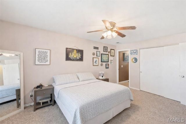 978 Windstream Drive 39, St Peters, MO 63376