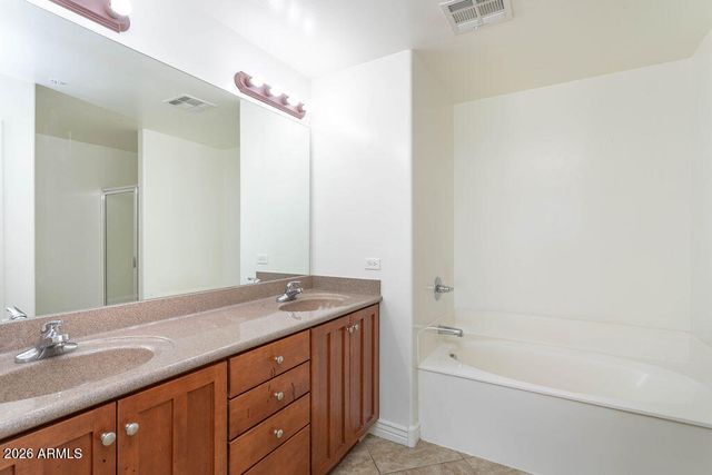 5450 E Deer Valley Drive 4198, Phoenix, AZ 85054