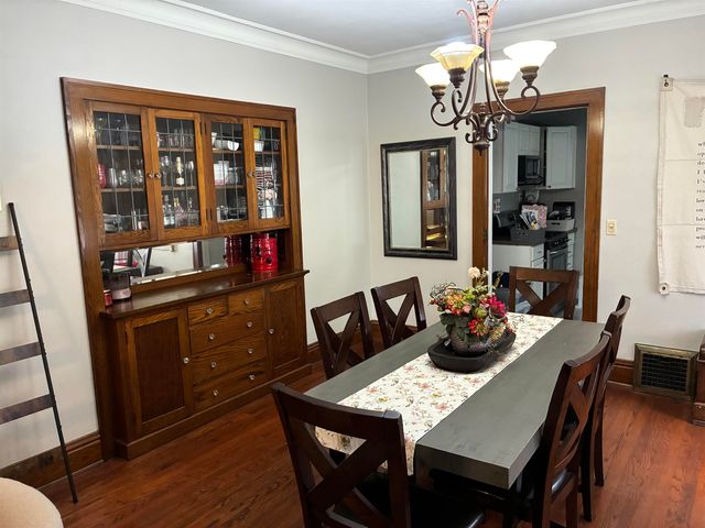 1412 29th Street, Moline, IL 61265