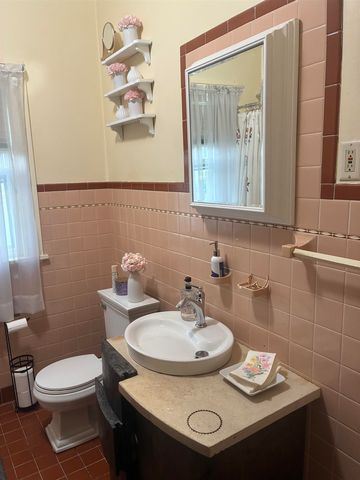 1412 29th Street, Moline, IL 61265