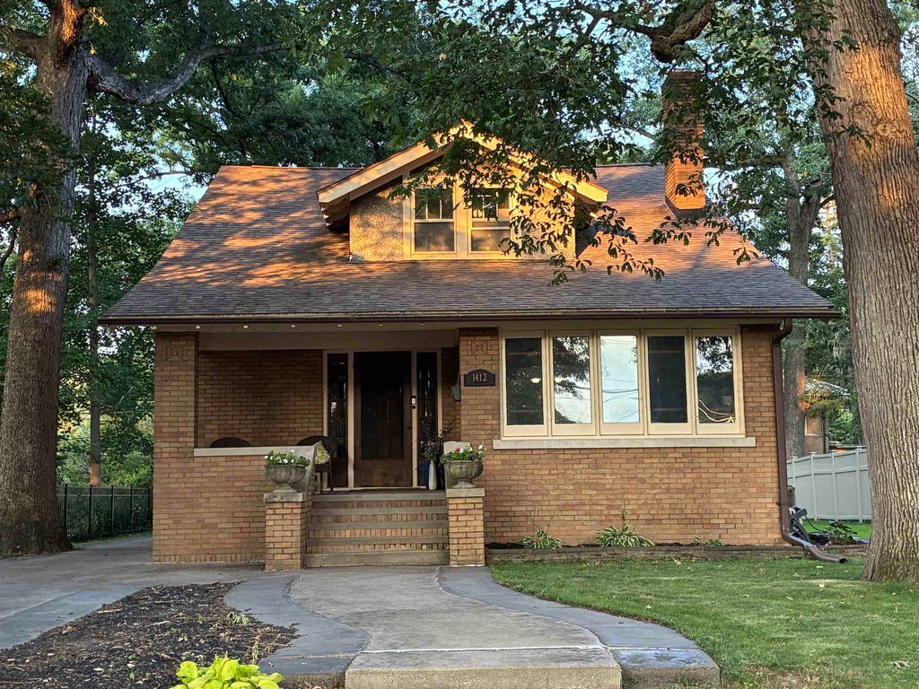 1412 29th Street, Moline, IL 61265