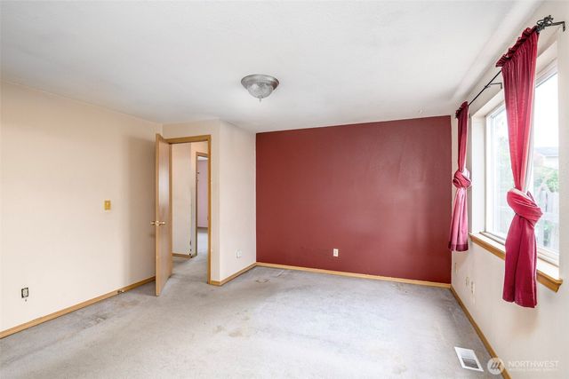 1418 E 59th Street, Tacoma, WA 98404