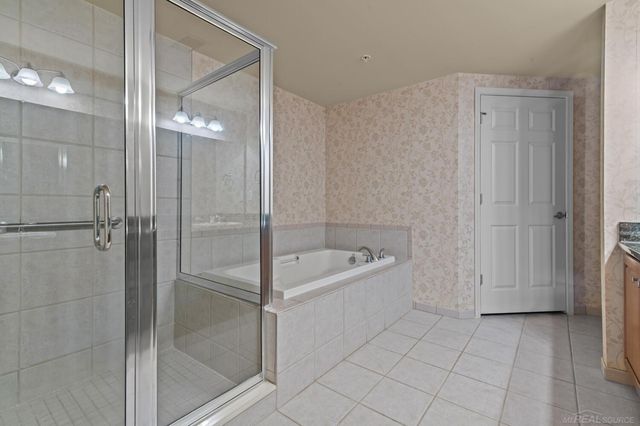 2116 Country Club Drive, St Clair Shores, MI 48082