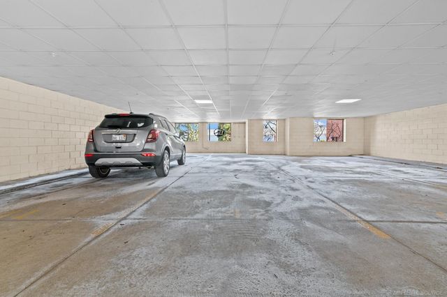 2116 Country Club Drive, St Clair Shores, MI 48082