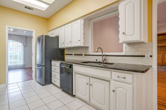 1516 Wimberly Court, Bedford, TX 76021