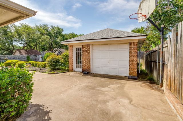 1516 Wimberly Court, Bedford, TX 76021