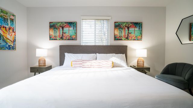 1905 NE 2ND Street 2, Pompano Beach, FL 33060
