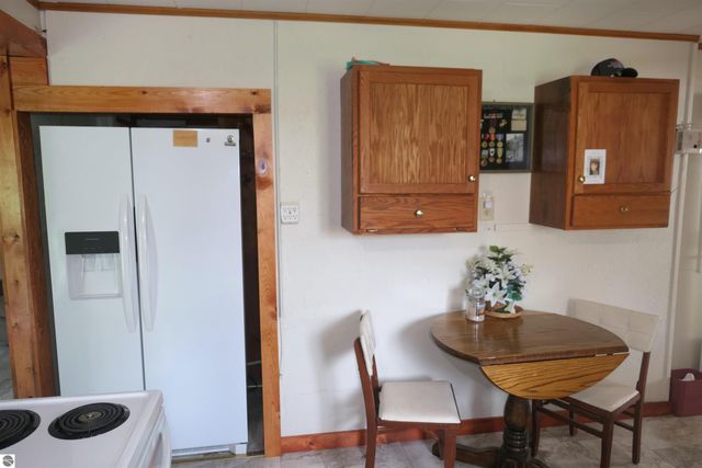 6264 Wildwood Drive, Elwell, MI 48832
