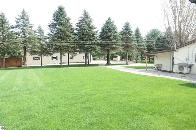 6264 Wildwood Drive, Elwell, MI 48832