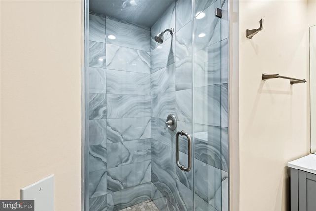 6000-F MERSEY OAKS WAY, Alexandria, VA 22315