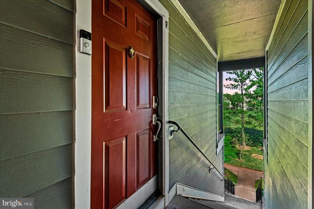 6000-F MERSEY OAKS WAY, Alexandria, VA 22315