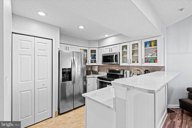 6000-F MERSEY OAKS WAY, Alexandria, VA 22315
