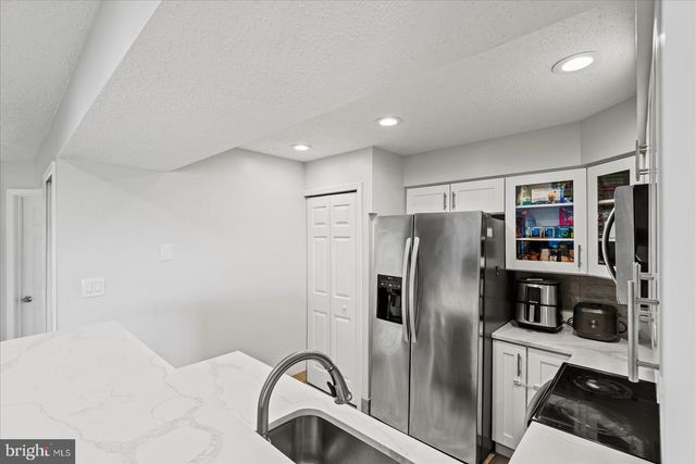 6000-F MERSEY OAKS WAY, Alexandria, VA 22315
