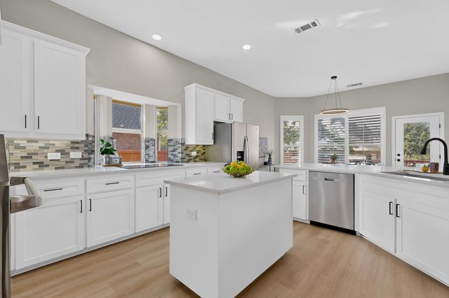 3309 Shadow Wood Circle, Highland Village, TX 75077