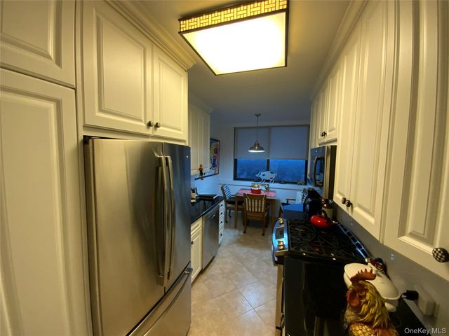 26910 Grand Central Parkway 16N, Floral Park, NY 11005