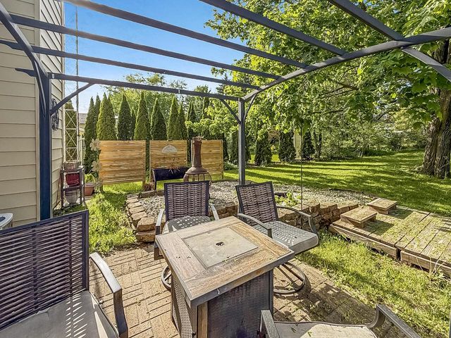2306 Pleasant AVENUE, New Holstein, WI 53061