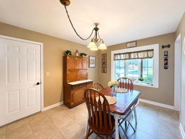 2306 Pleasant AVENUE, New Holstein, WI 53061