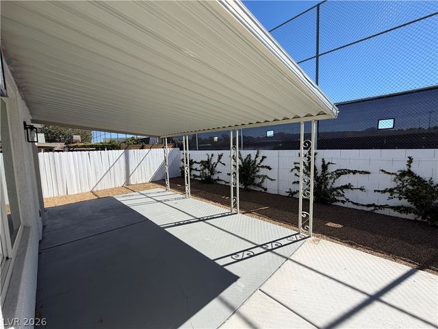 500 Grimsby Avenue, Henderson, NV 89014