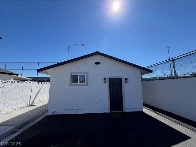 500 Grimsby Avenue, Henderson, NV 89014