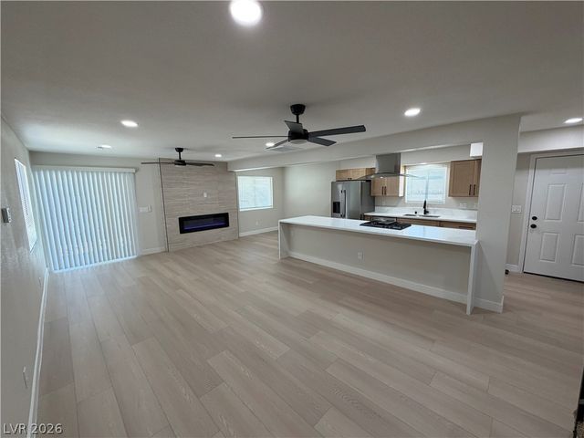 500 Grimsby Avenue, Henderson, NV 89014
