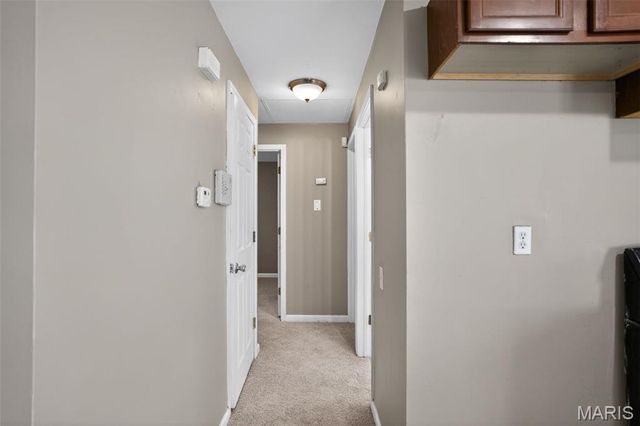 10253 Green Valley Drive, St Louis, MO 63136