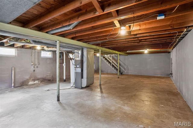 10253 Green Valley Drive, St Louis, MO 63136