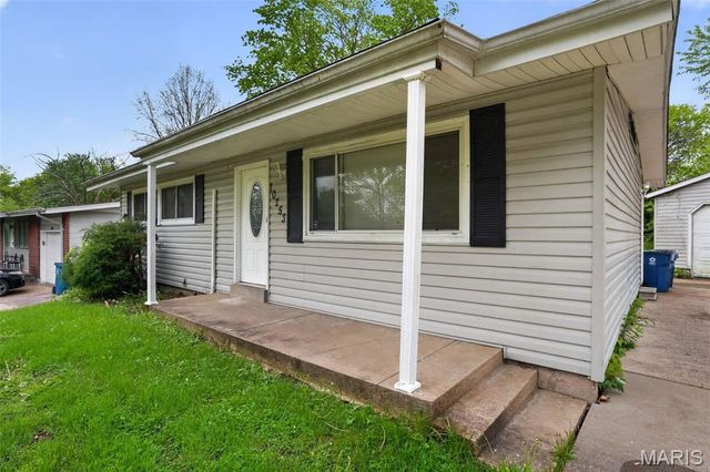 10253 Green Valley Drive, St Louis, MO 63136