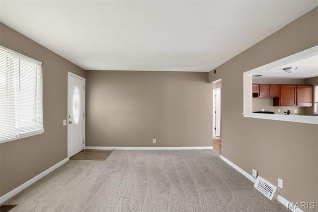 10253 Green Valley Drive, St Louis, MO 63136