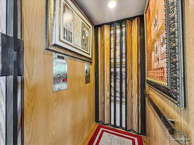 2624 San Antonio Dr, Milton, FL 32583