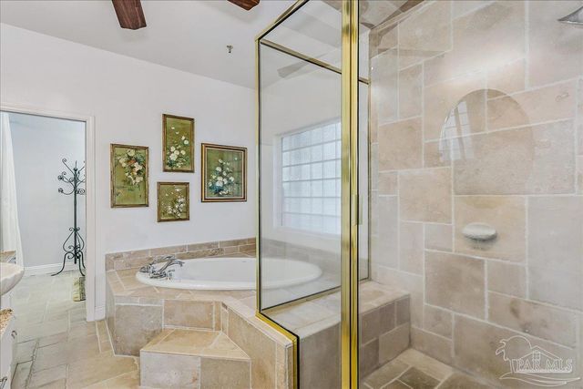 2624 San Antonio Dr, Milton, FL 32583