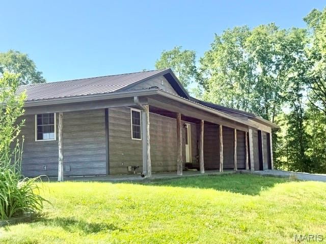 57898 Flint Hill Road, New London, MO 63459