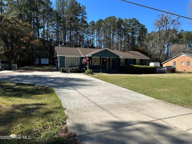 13280 Blues Farm Road, Laurinburg, NC 28352