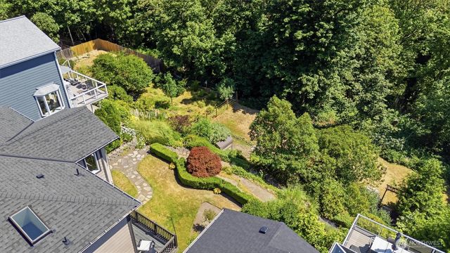 12036 89th Place NE, Kirkland, WA 98034